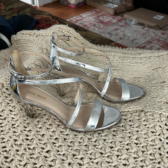 Nine West Metallic Silver Heels - Picture 1 of 5